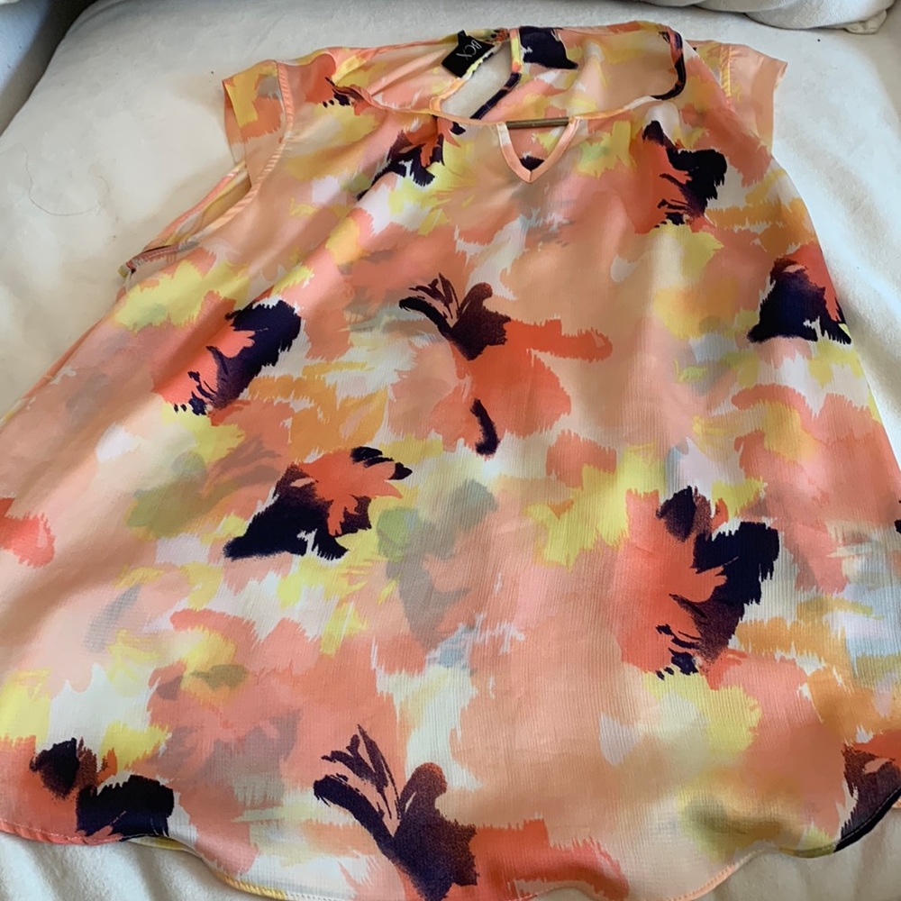 Women’s tank top size large